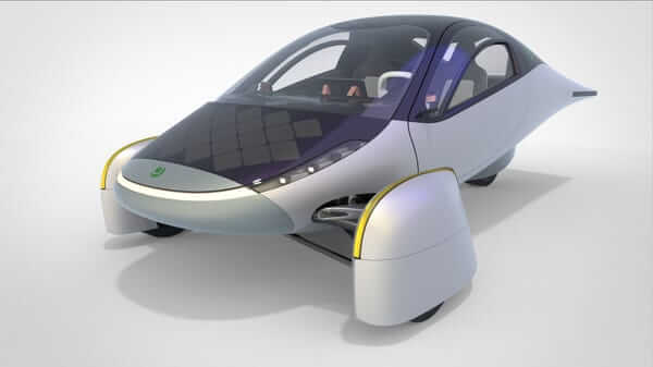 Carro elétrico movido a energia solar foi projetado dessa forma para ter um baixo coeficiente de arrasto.