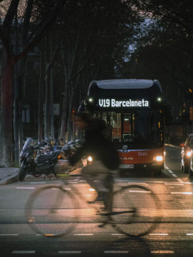 Emissão Zero: Barcelona Oferece Passe Livre Para Quem Deixa De Usar Carro