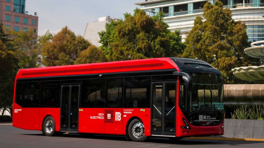 Após o período de transição, por volta de 2025, o valor de investimento será realocado para a etapa de produção de ônibus e caminhões elétricos, a começar esse processo de eletrificação com ônibus urbanos.