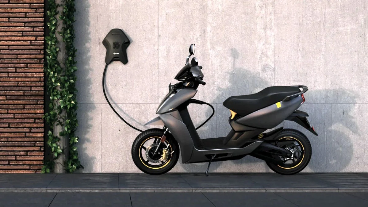 Moto Scooter Elétrico 5000w 48v 80km/h ( Homologada )