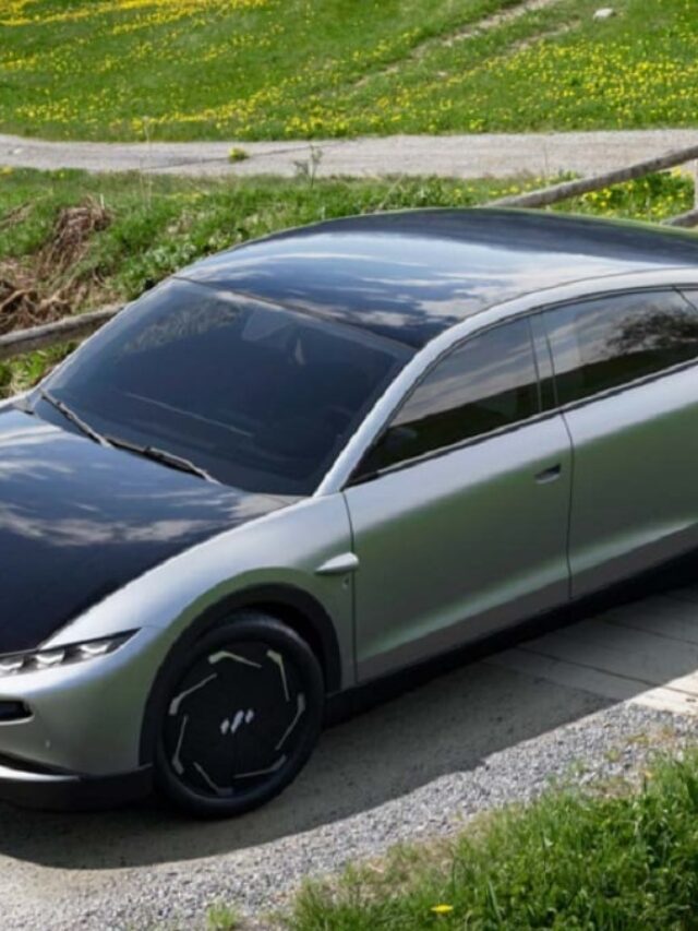 Carro Elétrico Com Painel Solar e 695 KM De Autonomia É Lançado Por R$ 1,3 Milhão