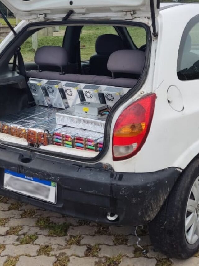 Celta é Transformado em Carro Elétrico Com 500 Baterias de Notebook