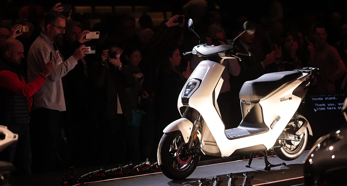 Honda Investe Pesado para Tornar Motos Elétricas 50% Mais Acessíveis 
