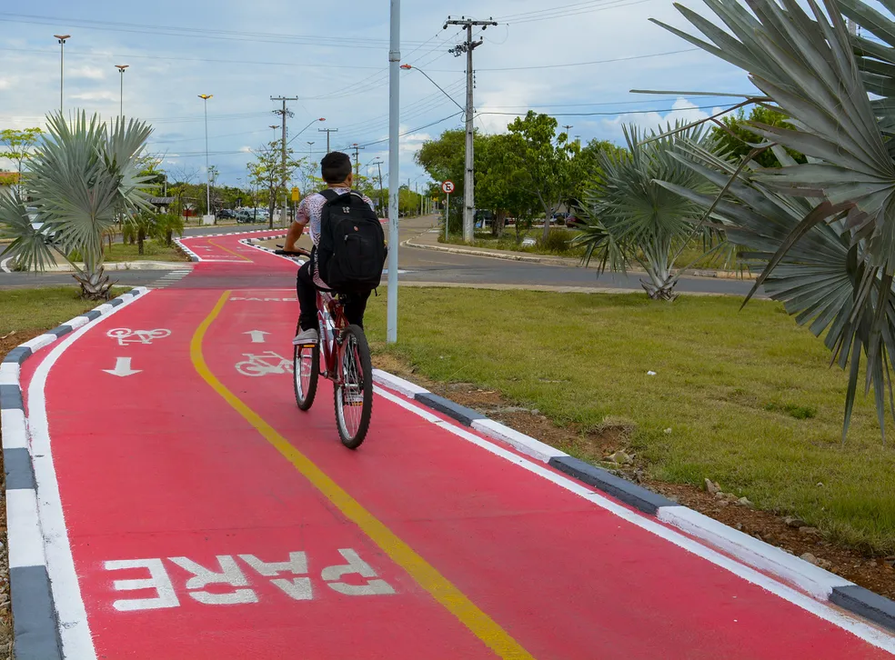 Confronto Entre Ciclistas Levanta Questão Sobre Regras de Trânsito Para Bicicletas Elétricas