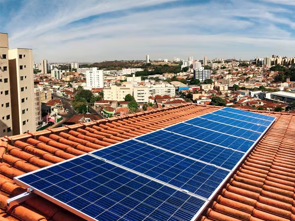 Energia Solar Residencial no Brasil Atinge Níveis de Produção Comparáveis aos de Itaipu 2 Energia Solar, noticias