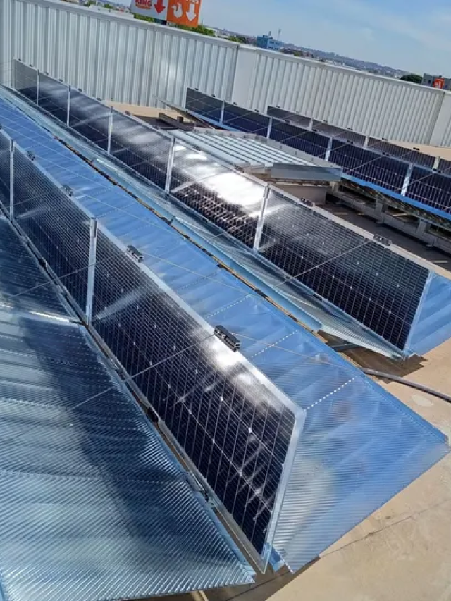 Novo Sistema Fotovoltaico VECTHOR Entrega Alta Eficiência e Acessibilidade