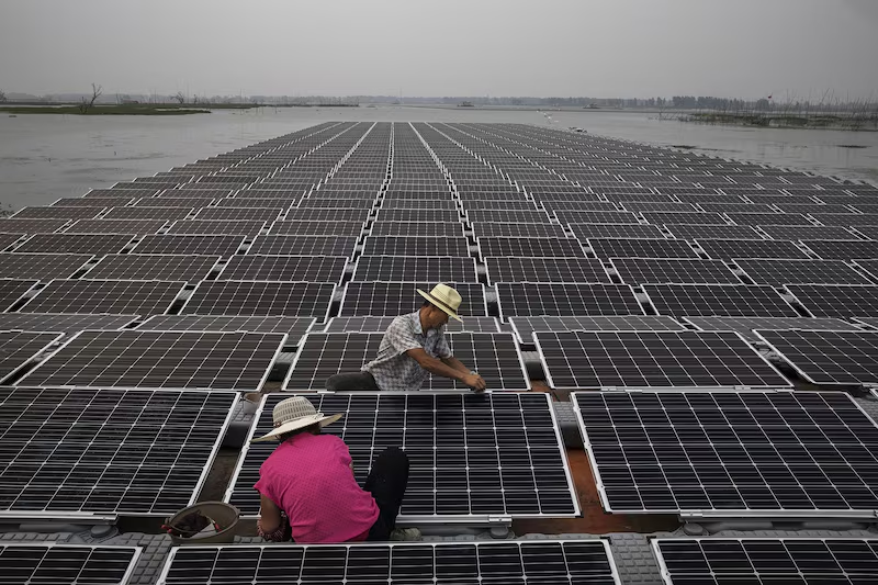 Empresas Chinesas de Equipamentos Solares Enfrentam Crise Financeira 1 Equipamentos Solares