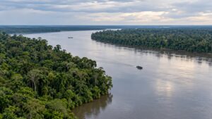 PF e Ibama Destroem 22 Dragas em Operação no Amazonas