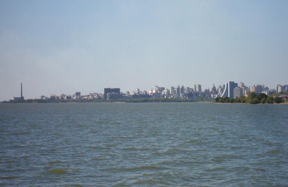 Sustentabilidade no Rio Grande do Sul: energia, reconstrução e escolhas práticas 5 Vista do Guaíba, Porto Alegre